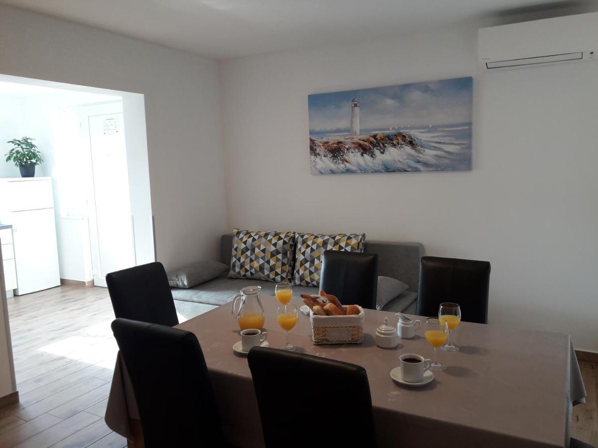 Apartments Gracia & Toni Trogir Extérieur photo