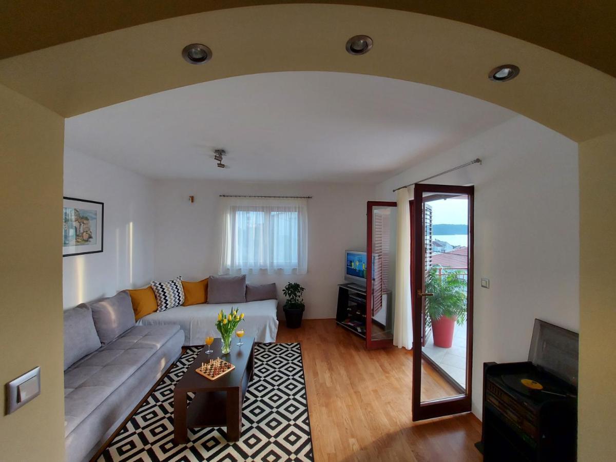 Apartments Gracia & Toni Trogir Extérieur photo