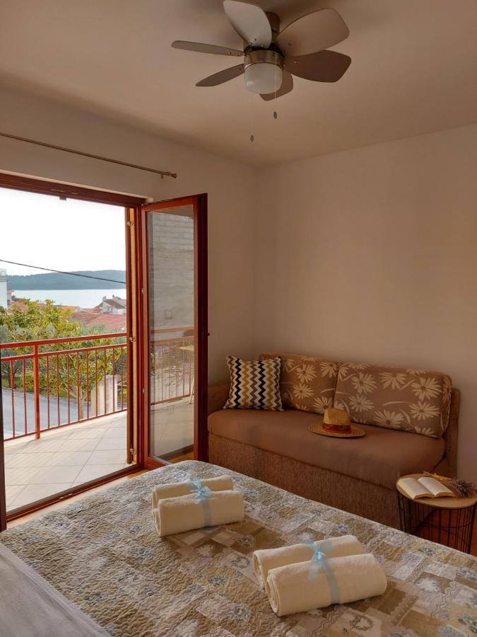 Apartments Gracia & Toni Trogir Extérieur photo