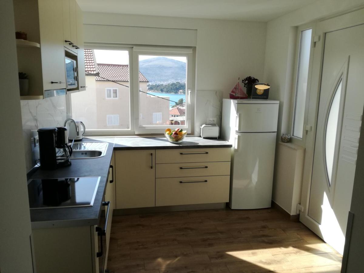 Apartments Gracia & Toni Trogir Extérieur photo